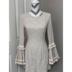 Selfie Sahara Leslie bell sleeve mini dress